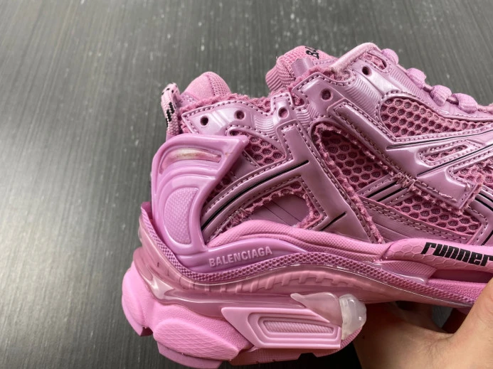 BLCG RUNNER SNEAKER 677402 W3RB1 HighQuality 2701