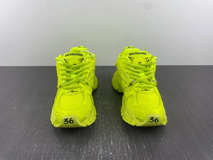 BLCG RUNNER SNEAKER 677402 W3RB4 StreetReady 2721