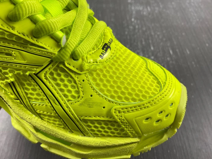 BLCG RUNNER SNEAKER 677402 W3RB4 StreetReady 2721