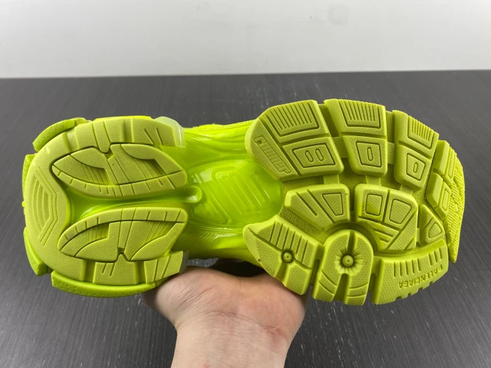BLCG RUNNER SNEAKER 677402 W3RB4 StreetReady 2721