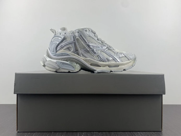BLCG RUNNER SNEAKER 677402 W3RBL StreetReady 2710