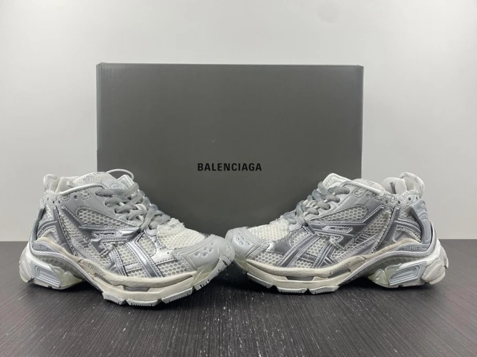 BLCG RUNNER SNEAKER 677402 W3RBL StreetReady 2710