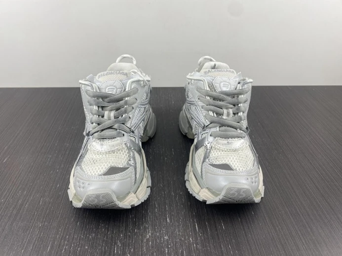 BLCG RUNNER SNEAKER 677402 W3RBL StreetReady 2710