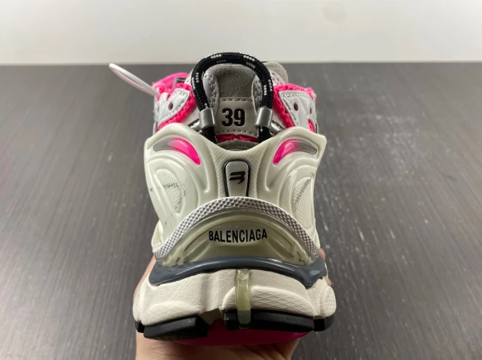 BLCG RUNNER SNEAKER 677402 W3RBN Fashionable 2696