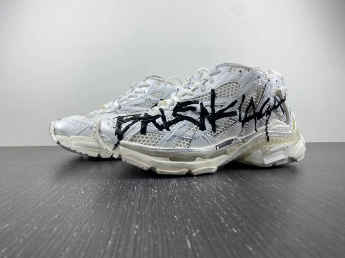 BLCG RUNNER SNEAKER 677402 W3RBQ BestValue 2705