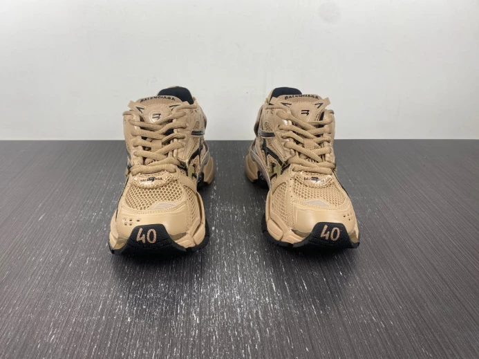 BLCG RUNNER SNEAKER 677403 W2RA5 EasyMatch 2683