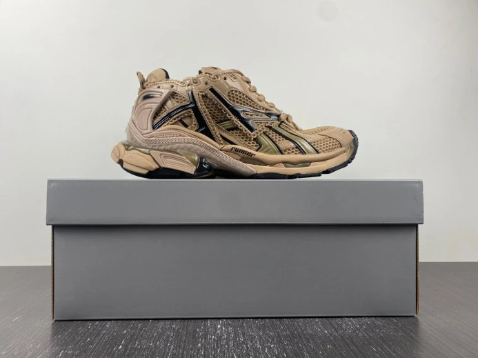 BLCG RUNNER SNEAKER 677403 W2RA5 EasyMatch 2683