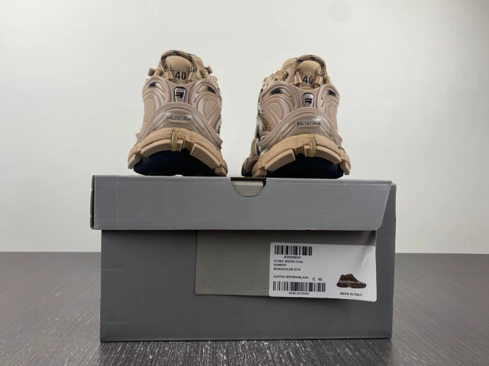 BLCG RUNNER SNEAKER 677403 W2RA5 EasyMatch 2683