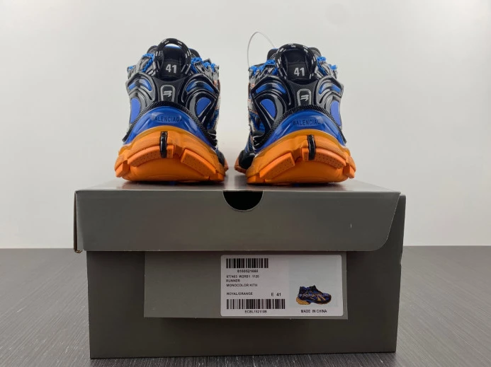 BLCG RUNNER SNEAKER 677403 W2RB1 GoAnywhere 2703
