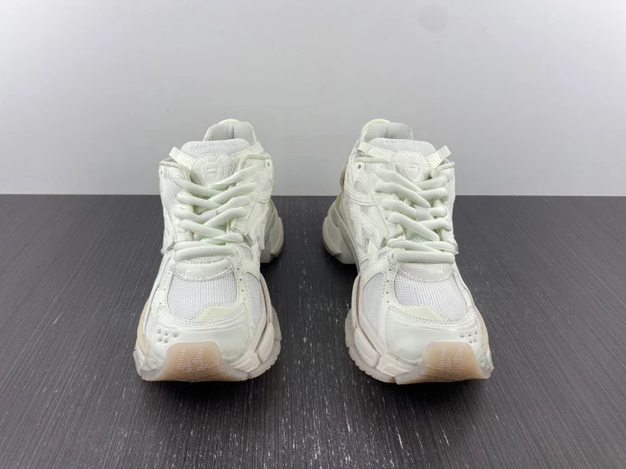 BLCG RUNNER SNEAKER 677403 W2RC8 WellDesigned 2695