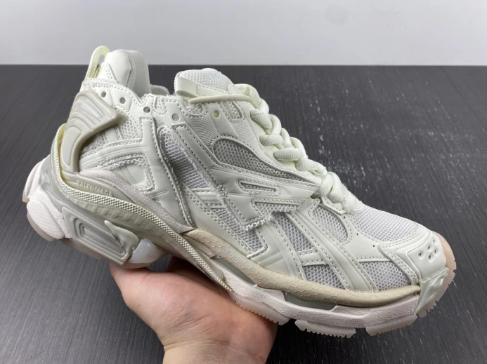 BLCG RUNNER SNEAKER 677403 W2RC8 WellDesigned 2695