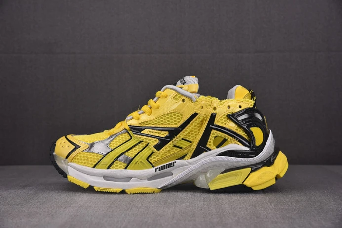BLCG RUNNER SNEAKER 677403 W2RD3 GoodFit 2688