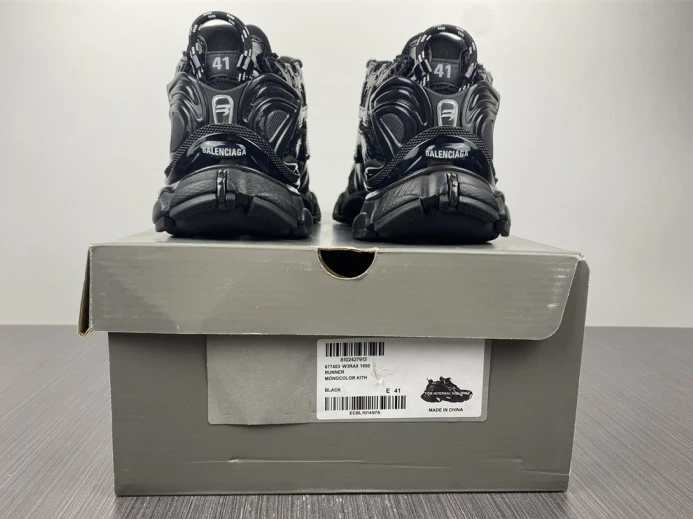 BLCG RUNNER SNEAKER 677403 W3RA9 Fashionable 2708