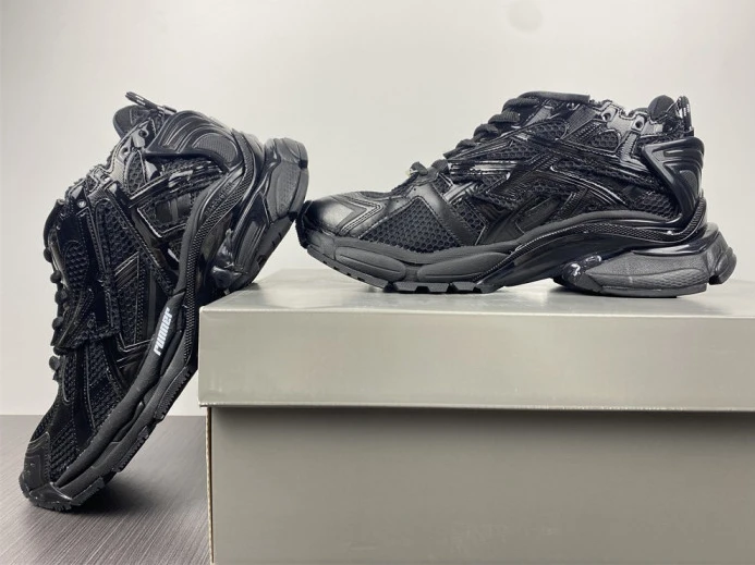 BLCG RUNNER SNEAKER 677403 W3RA9 Fashionable 2708