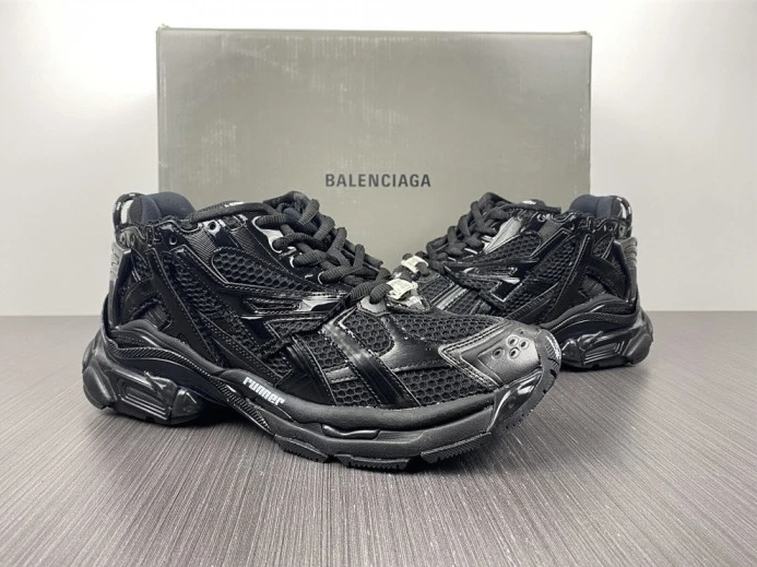 BLCG RUNNER SNEAKER 677403 W3RA9 Fashionable 2708