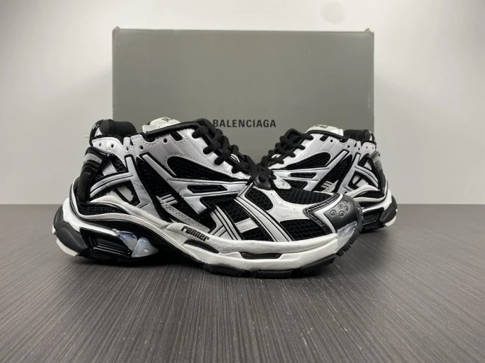BLCG RUNNER SNEAKER 677403 W3RB2 SmartChoice 2707