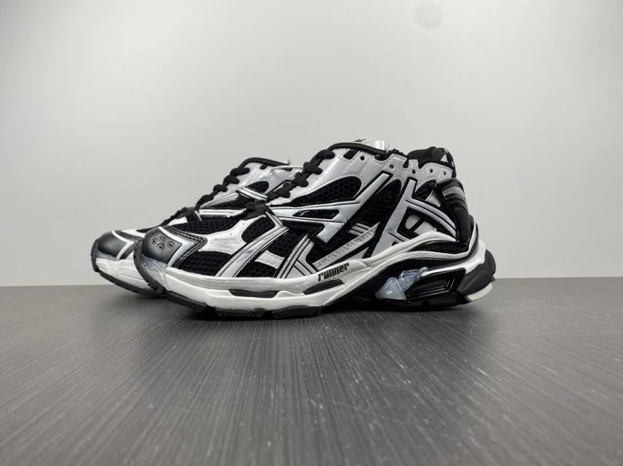 BLCG RUNNER SNEAKER 677403 W3RB2 SmartChoice 2707