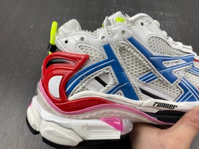 BLCG RUNNER SNEAKER 677403 W3RB6 GoAnywhere 2684