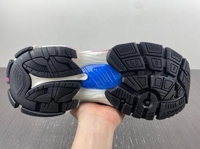 BLCG RUNNER SNEAKER 677403 W3RB6 GoAnywhere 2684