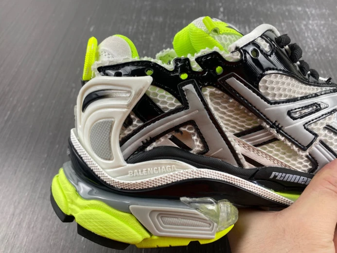 BLCG RUNNER SNEAKER 677403 W3RBP AllSeason 2681