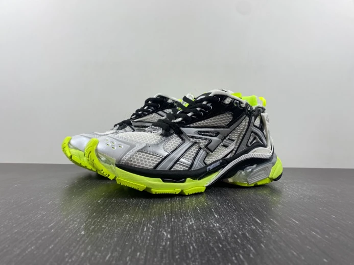 BLCG RUNNER SNEAKER 677403 W3RBP AllSeason 2681