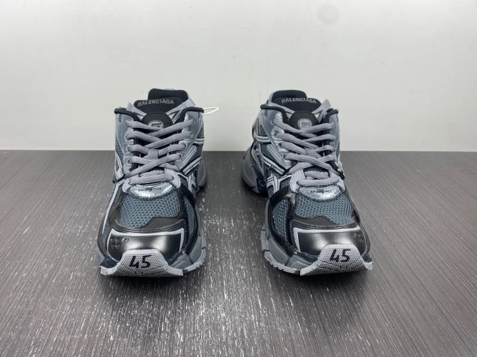 BLCG RUNNER SNEAKER 677403 W3RBR AllSeason 2686