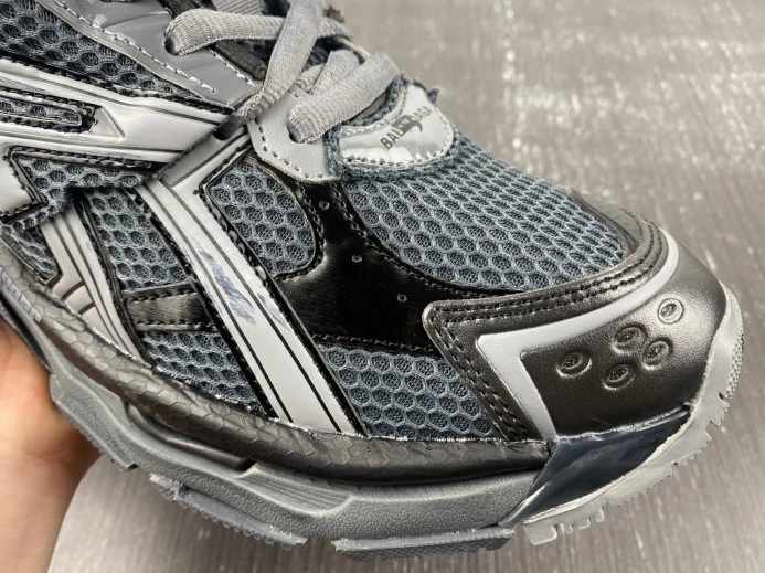 BLCG RUNNER SNEAKER 677403 W3RBR AllSeason 2686