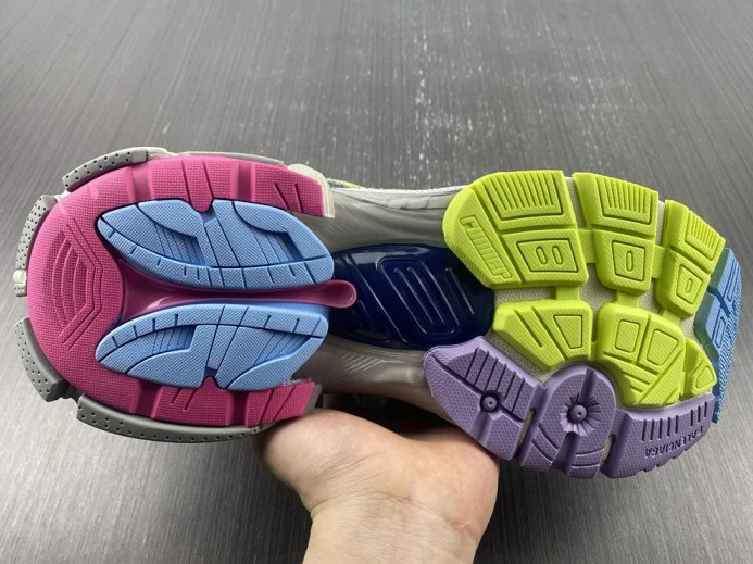 BLCG RUNNER SNEAKER 677403 W3RH5 Affordable 2719