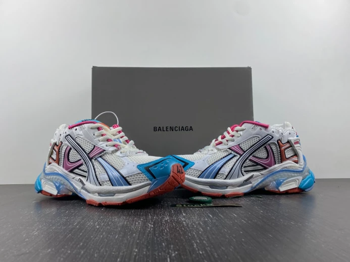 BLCG RUNNER SNEAKER 772774 W3RBW GoodFit 2716