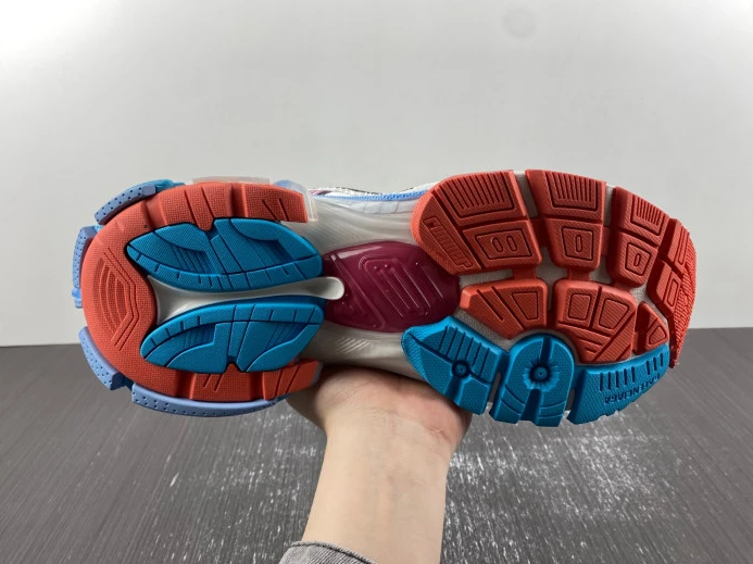BLCG RUNNER SNEAKER 772774 W3RBW GoodFit 2716