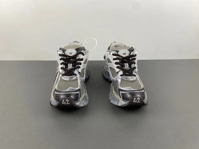 BLCG RUNNER SNEAKER 772774 W3RMU WellDesigned 2409