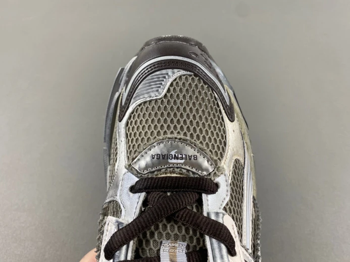 BLCG RUNNER SNEAKER 772774 W3RMU WellDesigned 2409