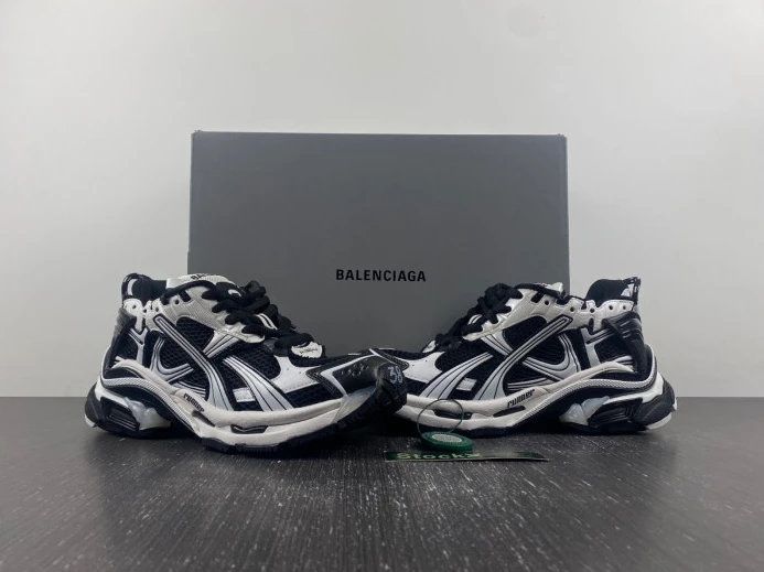 BLCG RUNNER SNEAKER 772774 W3RNY Fashionable 2669