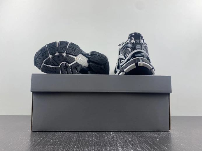 BLCG RUNNER SNEAKER 772774 W3RNY Fashionable 2669