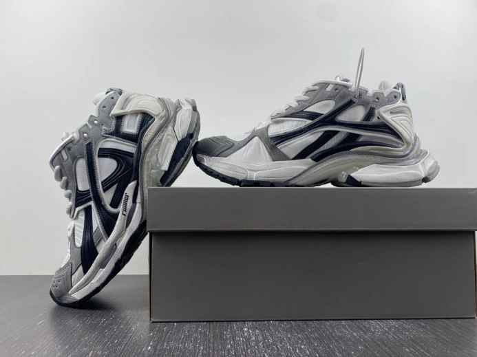 BLCG RUNNER SNEAKER 772774 W3RNY Popular 2679