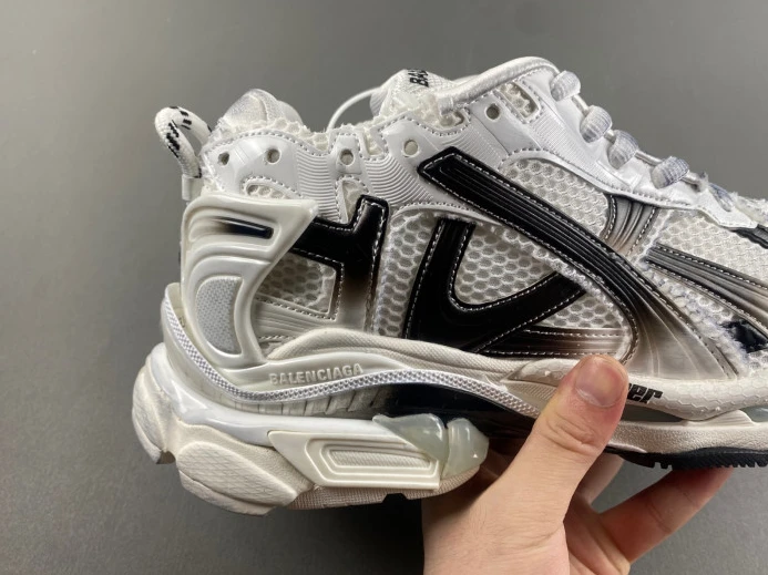 BLCG RUNNER SNEAKER 772774 WRUNG Trendy 2400