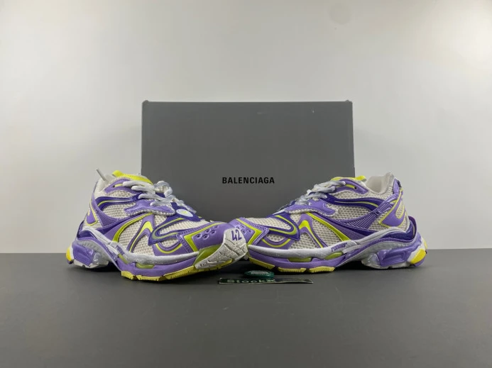 BLCG RUNNER SNEAKER 779066 W3RBXP StreetReady 2416