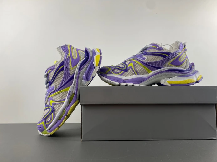 BLCG RUNNER SNEAKER 779066 W3RBXP StreetReady 2416