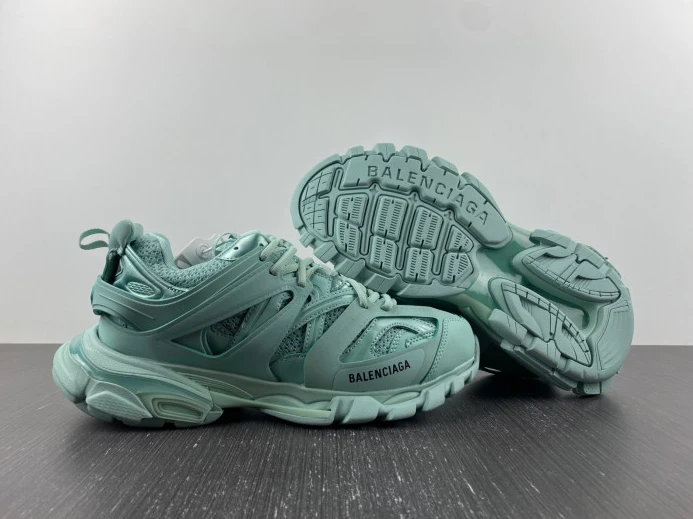 BLCG TRACK SNEAKER 542023 W2LA2 WellDesigned 2562