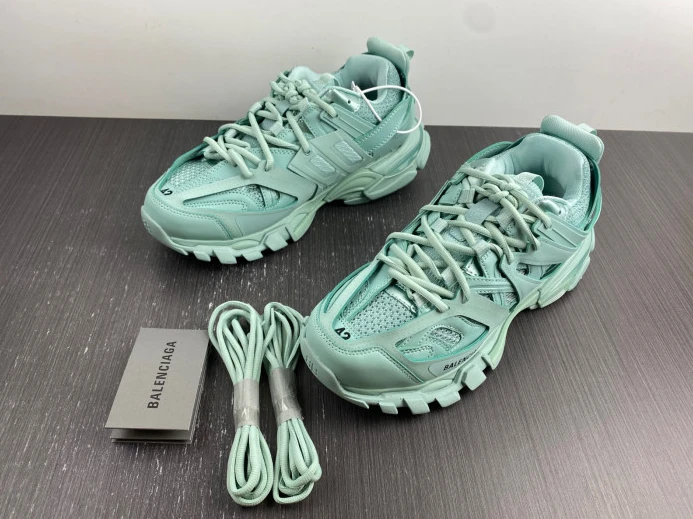 BLCG TRACK SNEAKER 542023 W2LA2 WellDesigned 2562