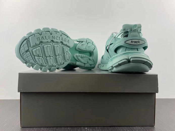BLCG TRACK SNEAKER 542023 W2LA2 WellDesigned 2562