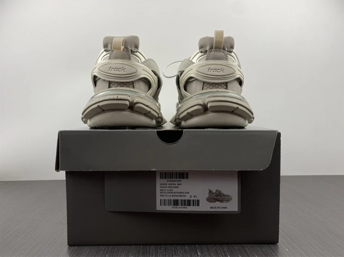 BLCG TRACK SNEAKER 542023 W3FE4 SportInspired 2570