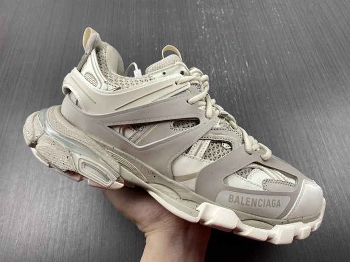 BLCG TRACK SNEAKER 542023 W3FE4 SportInspired 2570