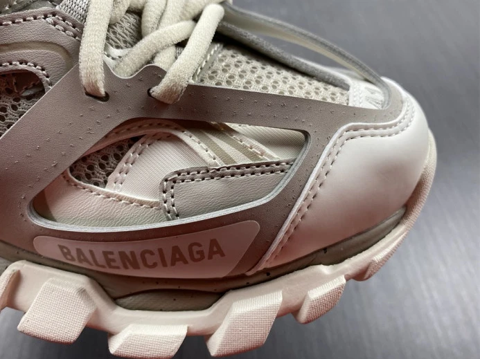BLCG TRACK SNEAKER 542023 W3FE4 SportInspired 2570