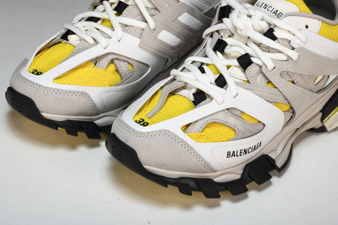 BLCG TRACK SNEAKER 542436 W1ST3 GoAnywhere 2381