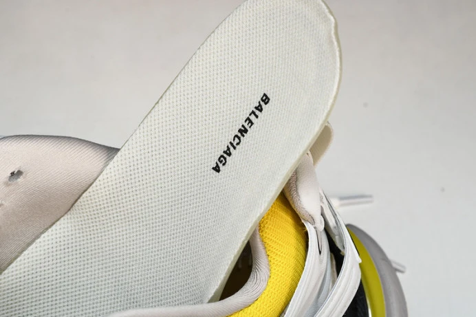 BLCG TRACK SNEAKER 542436 W1ST3 GoAnywhere 2381