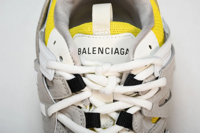 BLCG TRACK SNEAKER 542436 W1ST3 GoAnywhere 2381