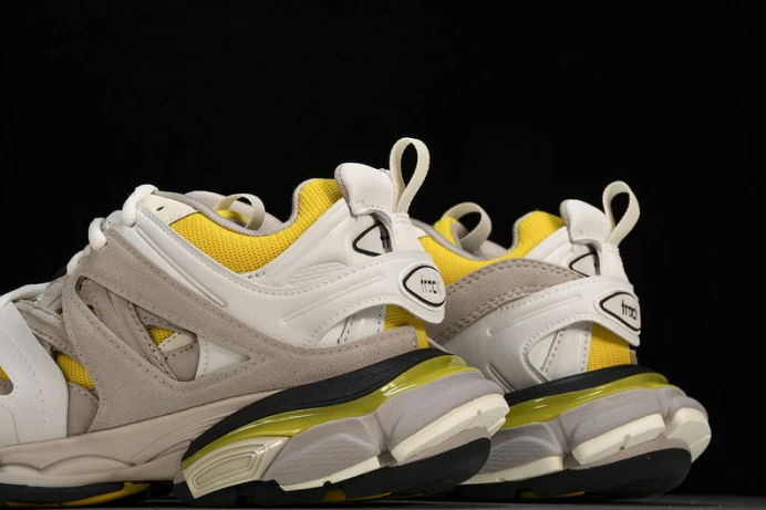 BLCG TRACK SNEAKER 542436 W1ST3 GoAnywhere 2381