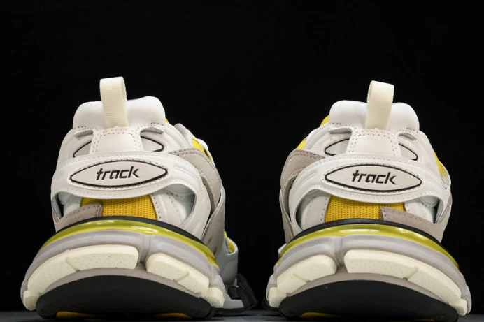 BLCG TRACK SNEAKER 542436 W1ST3 GoAnywhere 2381