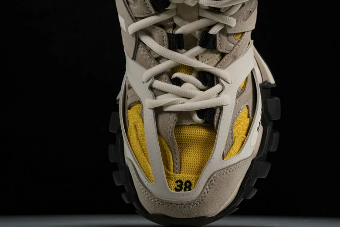 BLCG TRACK SNEAKER 542436 W1ST3 GoAnywhere 2381